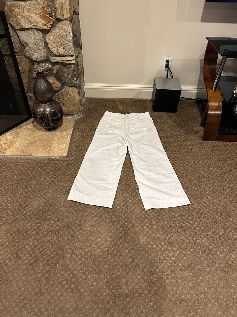 GAP Factory White High-Rise Wide-Leg Crop Jeans - Picture 10 of 13